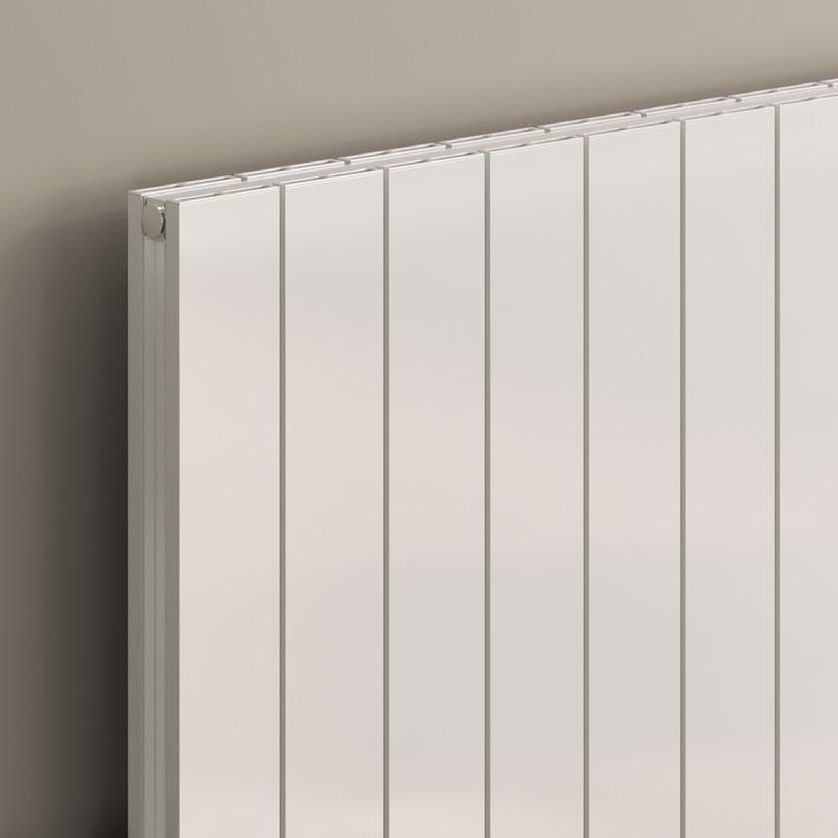Reina Casina Horizontal Single White Designer Radiator