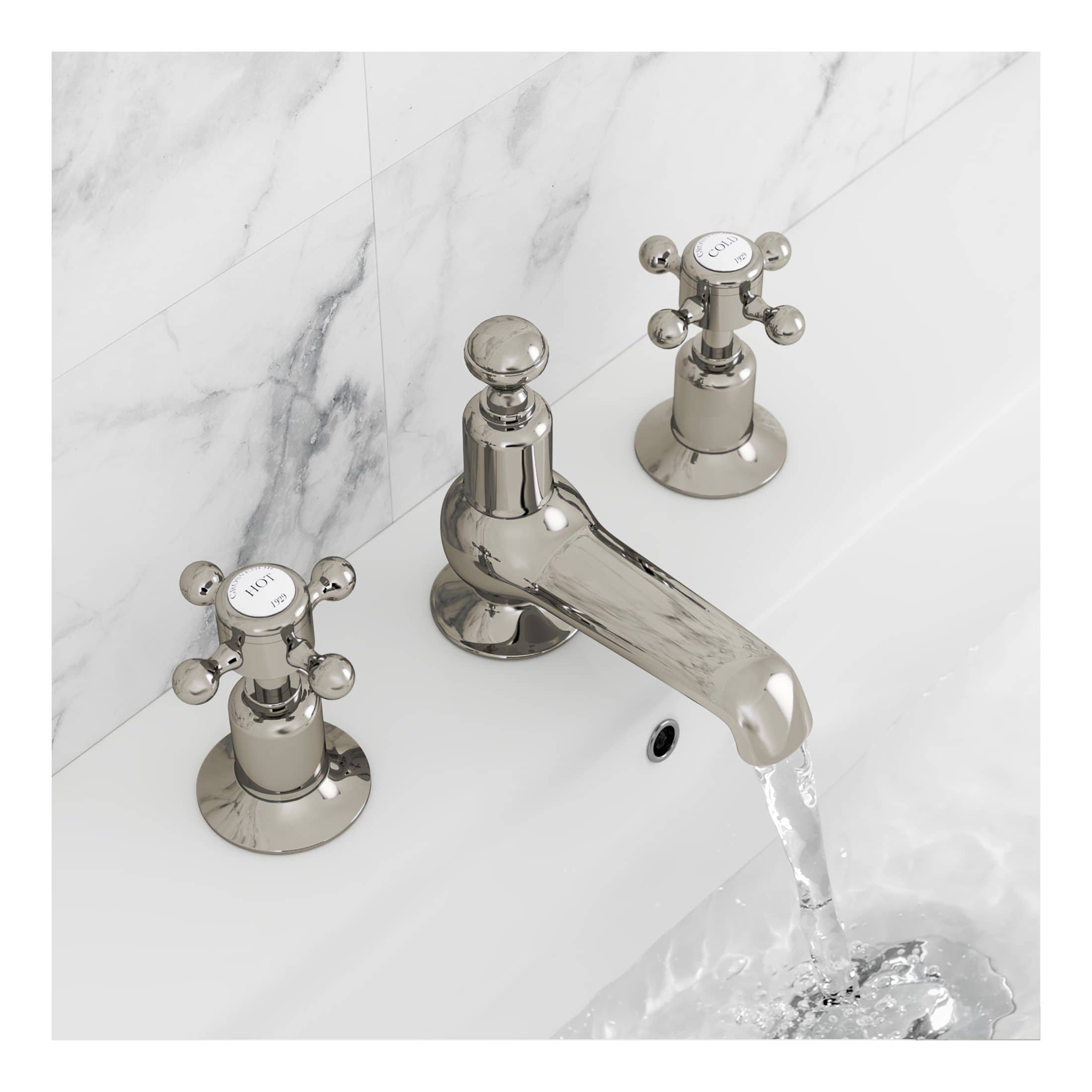 Polished chrome bathroom tap and valve set for classic bath or sink fixtures, featuring traditional design and durable finish. Perfect for elegant bathroom renovation projects.