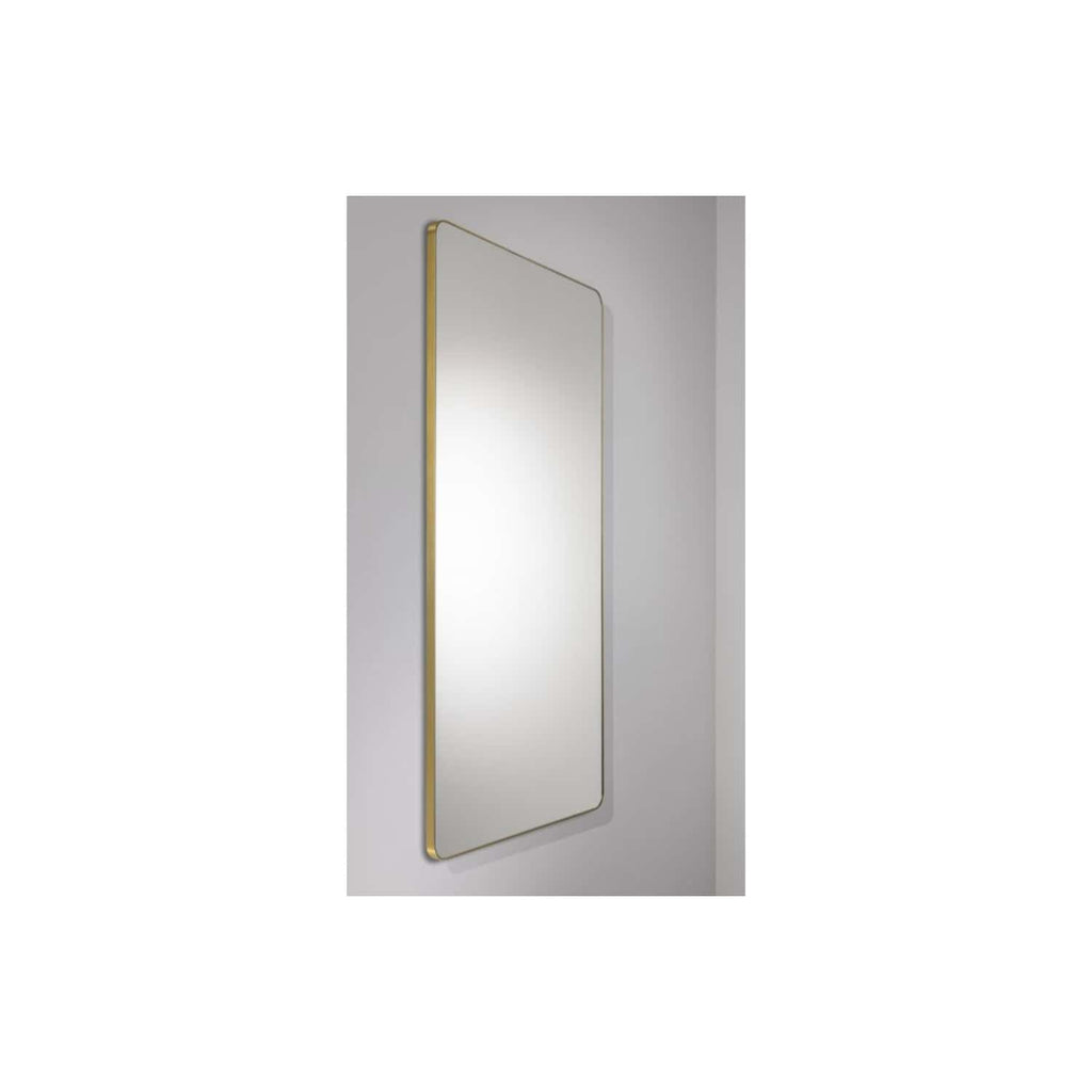 Sleek, modern bathroom mirror with elegant gold frame, ideal for contemporary bathroom designs. Reflects light and space, creating a bright and spacious atmosphere in your bathroom. Perfect for stylish interiors.