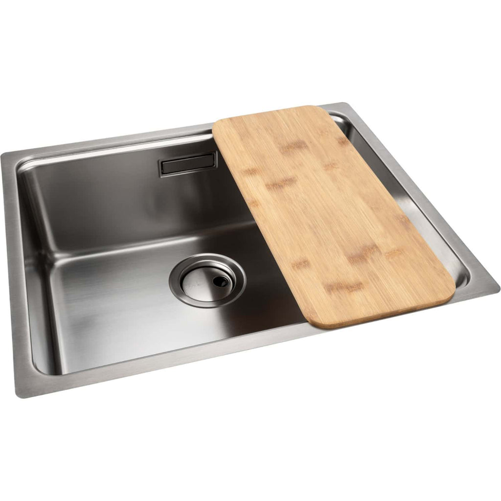 Stainless steel kitchen sink with wooden chopping board, ideal for modern bathrooms and kitchens. Durable, easy to clean, and includes a built-in drainage system for efficient use. Certified quality for your home.