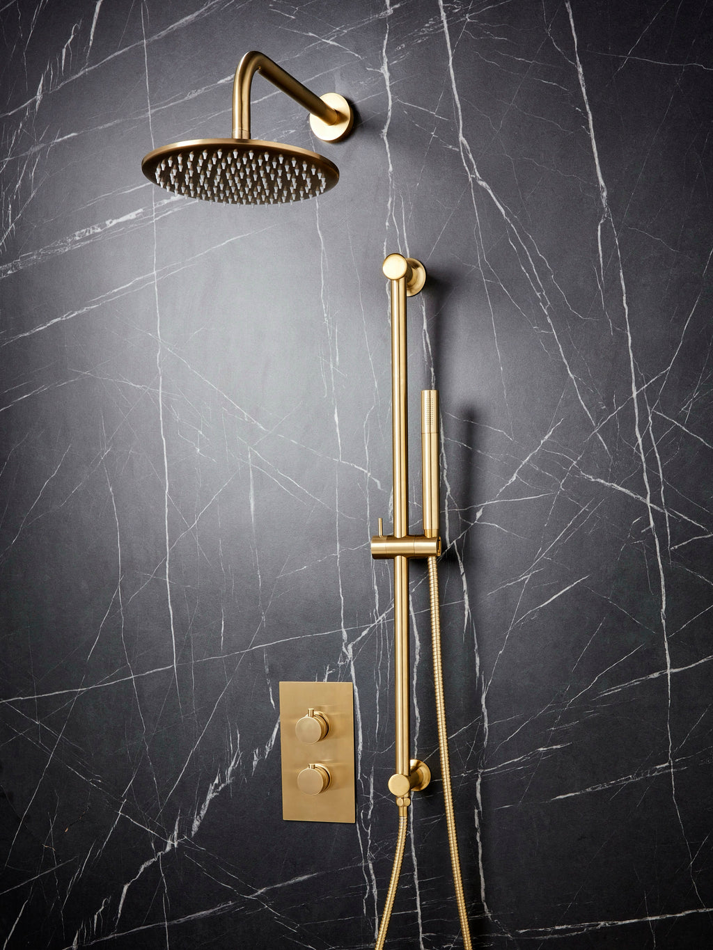 Scudo Core Round Handle With Head And Handset Riser Kit - lifestyle
