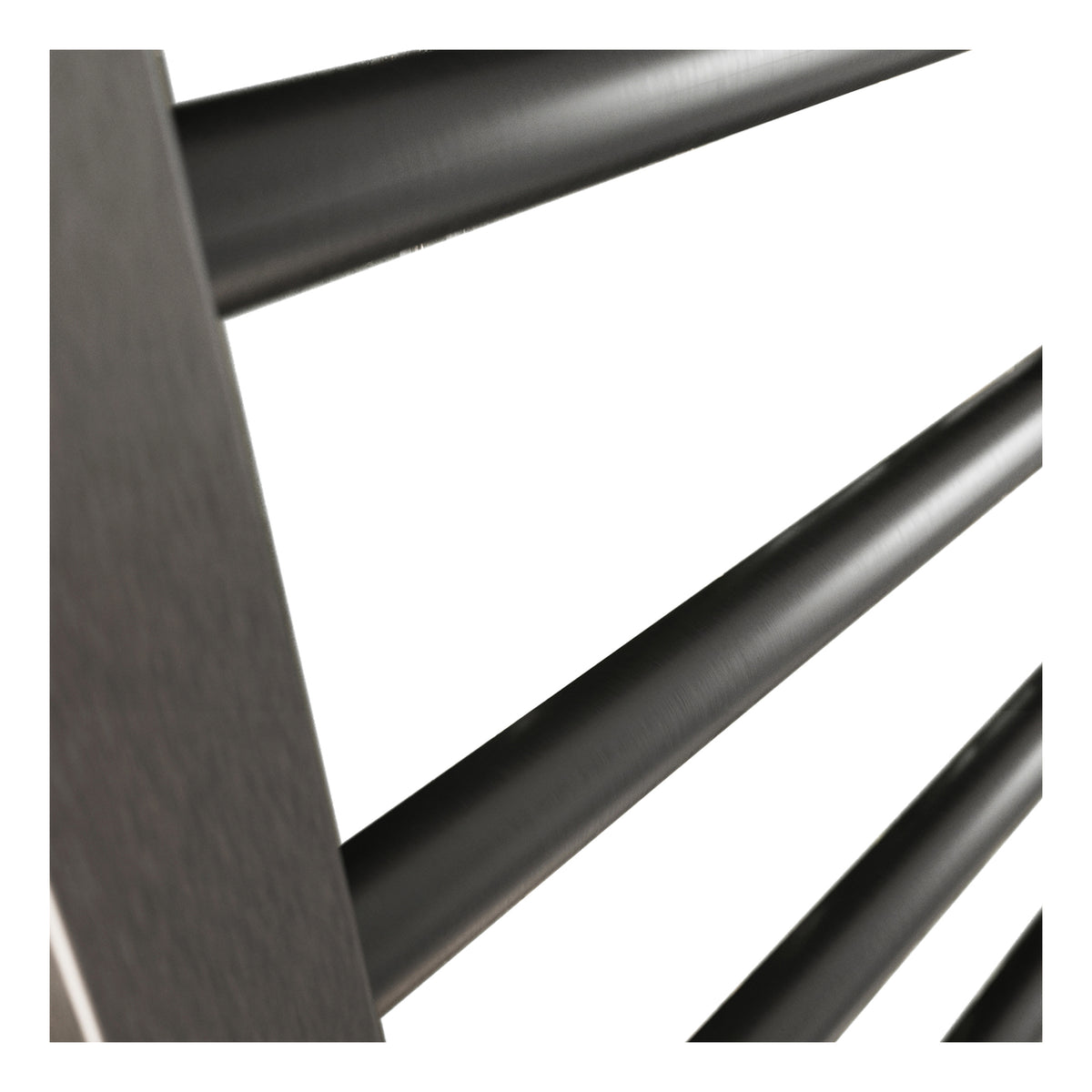 Scudo Vibe Vertical Designer Heated Towel Rail - Gunmetal bar close-up