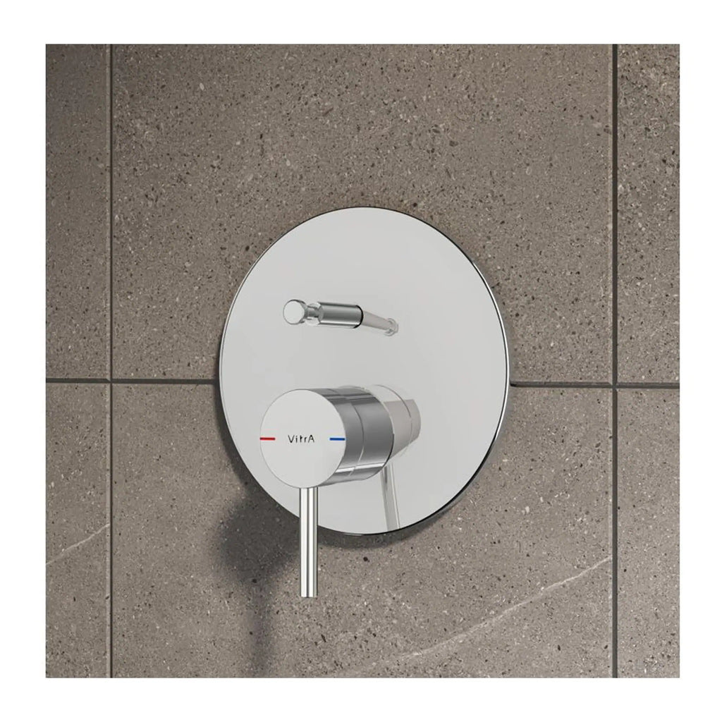 Modern adjustable thermostatic shower valve with sleek chrome finish, designed for bathroom bathroom renovation and installation, perfect for contemporary shower and bathroom fixtures.
