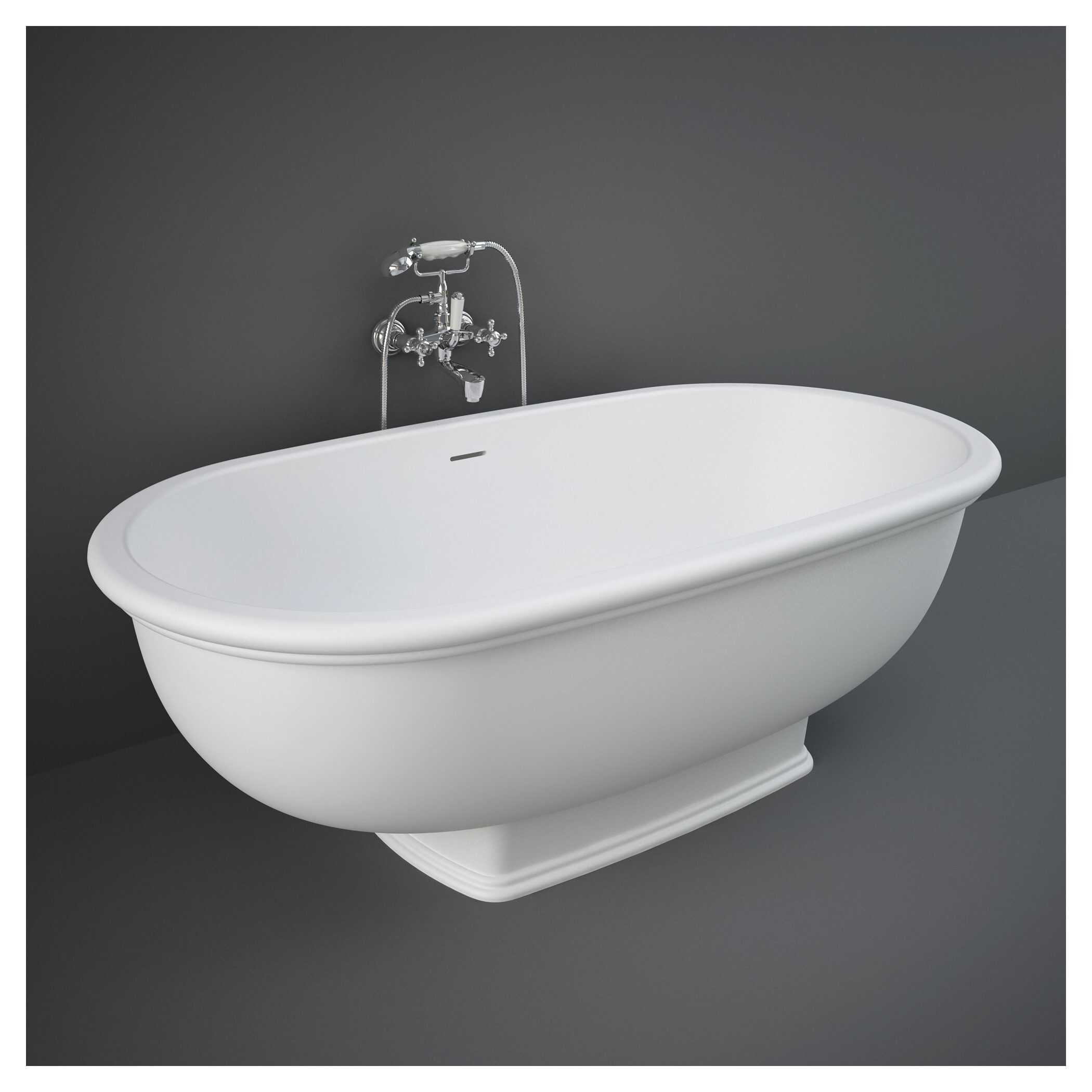 Elegant freestanding white bathtub with vintage-style chrome fixtures, perfect for luxurious bathrooms and relaxing baths. Ideal for classic bathroom design focus with premium quality materials.