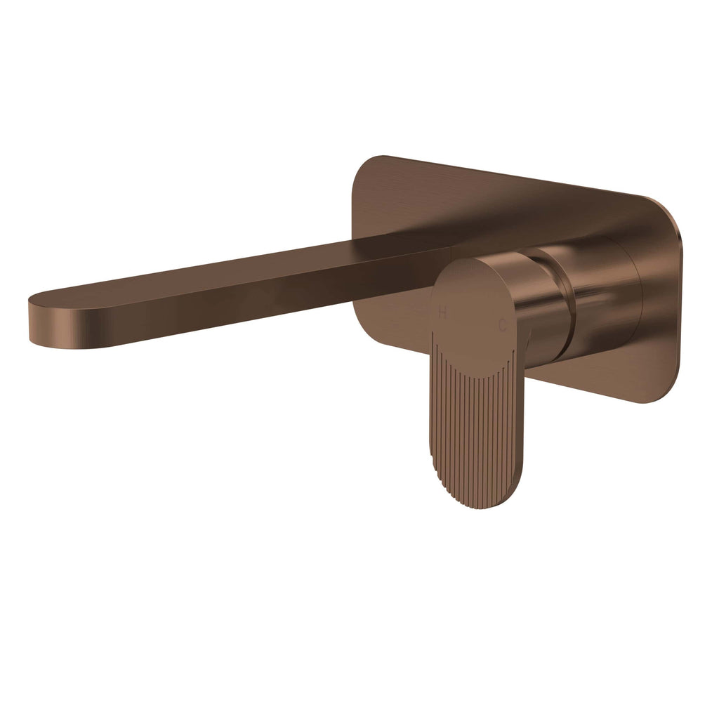 Sleek bronze bathroom mixer tap with adjustable temperature control, modern design, ideal for contemporary bathrooms. Durable finish offers stylish functionality for bathroom upgrades.