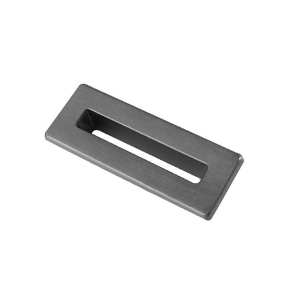 Black rubber bath plug, essential for secure sealing and preventing water leaks in bathroom baths. High-quality bath plug designed for durability and reliable performance.